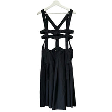 Load image into Gallery viewer, COMME des GARCONS コムデギャルソン 14SS ポリエステル縮絨加工サスペンダーデザインスカート GM-A007