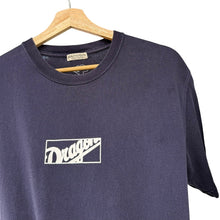 Lade das Bild in den Galerie-Viewer, Dragons×BEAUTY&YOUTH 中日ドラゴンズ ビューティーアンドユース 22SS DRAGONS×BY 17 LOGO T プリントTシャツ 14086