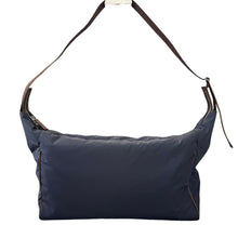 画像をギャラリービューアに読み込む, THE ROW ザロウ 26SS E/W Logan Bag ナイロンショルダーバッグ ネイビー 15408