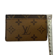 Load image into Gallery viewer, LOUIS VUITTON ルイヴィトン カードケース ポルト カルト サーンプル モノグラム リバース M69161