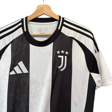 Load image into Gallery viewer, adidas アディダス ユベントス 24/25 ホームユニフォーム Tシャツ XL ホワイト IS8002 14747