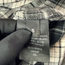 画像をギャラリービューアに読み込む, VETEMENTS ヴェトモン DOUBLE ANARCHY LOGO FLANNEL SHIRT アナーキーフランネルチェックシャツ UE52SH800B S ブラック 15433