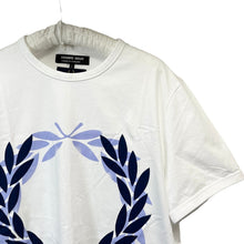 Load image into Gallery viewer, COMME des GARCONS HOMME DEUX FRED PERRY コムデギャルソンオムドゥ フレッドペリー 21SS プリントTシャツ DG-T503