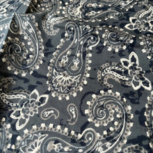 Lade das Bild in den Galerie-Viewer, Acne Studios アクネストゥディオズ コットンシルクペイズリーバンダナ スカーフ ストール