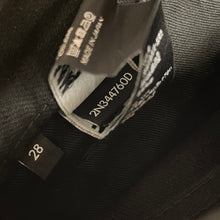 Lade das Bild in den Galerie-Viewer, CELINE セリーヌ DYLAN ディランフレアデニムパンツ 2N344760D N344 760D 38NF