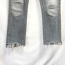 画像をギャラリービューアに読み込む, MOTHER マザー INSIDER CROP STEP FRAY クロップドレイヤーカットデニムパンツ 1157-743