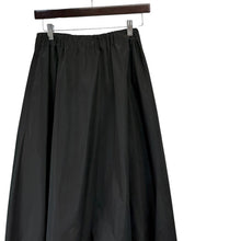 Load image into Gallery viewer, nagonstans ナゴンスタンス 22SS メモリータフタエプロンバルーンスカート 470FS231-0540 M ブラック 14537
