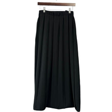 画像をギャラリービューアに読み込む, ENFOLD エンフォルド 26SS COCOON PLEATS SKIRT コクーンプリーツスカート 300JS131-0861 38 ブラック 15550