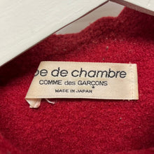 Lade das Bild in den Galerie-Viewer, robe de chambre COMME des GARCONS ローブドシャンブルコムデギャルソン 製品染め加工ウール縮絨加工ハイネックカットソー RN-040340 AD2000 レッド 3526