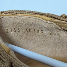 Load image into Gallery viewer, Mame Kurogouchi マメクロゴウチ 23SS Cord Embroidery Egg Heel Pumps コード刺繍エッグヒールパンプス MM23SS-AC305 14203