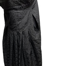 이미지를 갤러리 뷰어에 로드 , COMME des GARCONS コムデギャルソン 20SS ポリエステル縮絨加工CDGロゴワンピース GE-O033 13906