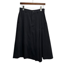 Lade das Bild in den Galerie-Viewer, COMME des GARCONS コムデギャルソン 14AW ストライプ柄スカートライク変形パンツ GN-P015 13900