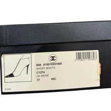 Load image into Gallery viewer, CHANEL シャネル サイドジップバイカラーブーツ ピンヒール 37 ベージュ 14916