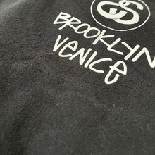 画像をギャラリービューアに読み込む, STUSSY ステューシー WORLD TOUR HOODIE ワールドツアープリントプルオーバーパーカー