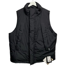 Lade das Bild in den Galerie-Viewer, DAIWA PIER39 ダイワ ピアサーティナイン 23AW GORE-TEX WINDSTOPPER FIELD DOWN VEST ダウンベスト BW-18023W 13927