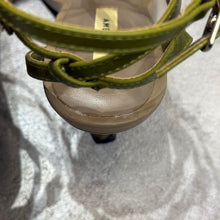 Load image into Gallery viewer, Ameri VINTAGE アメリヴィンテージ MEDI CLEAR STRINGS UPPER HEEL ヒールパンプス 14202