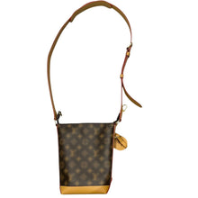 画像をギャラリービューアに読み込む, LOUIS VUITTON ルイヴィトン モノグラム ホーボークルーザーPM M46241 ブラウン 14885