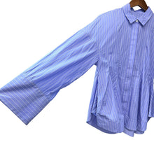 Lade das Bild in den Galerie-Viewer, ENFOLD エンフォルド 26SS LUFFA FORM SHIRT ストライプシャツ 300JS430-1111 38 ブルー 15558
