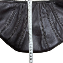 Load image into Gallery viewer, LEMAIRE ルメール 20SS SMALL BUM BAG Croissant Bag レザーショルダーバッグ クロワッサンバッグ BG253 LL095 13998