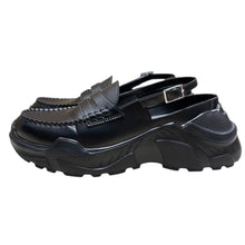 画像をギャラリービューアに読み込む, AKIKOAOKI THREE TREASURES アキコアオキ スリートレジャーズ demi フェイクレザーローファーフェイスストラップスニーカーソールサンダル AAI036FW23 14194