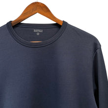 Lade das Bild in den Galerie-Viewer, BARNEYS NEW YORK バーニーズニューヨーク アルビニ社製コットンロングスリーブカットソー 2216182 S ネイビー 15486