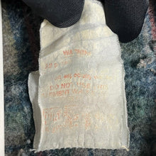 Load image into Gallery viewer, Carhartt カーハート 古着 ボロ ワークジャケット 13861