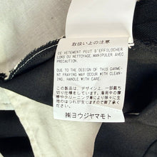 Lade das Bild in den Galerie-Viewer, S'YTE by yohji yamamoto サイト ヨウジヤマモト WASHER FINISHED WOOL GABARDINE 2-TUCK PANTS カットアウトウールギャバジンパンツ UY-P01-101 3 ブラック 15824