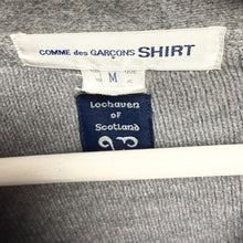 Load image into Gallery viewer, COMME des GARCONS SHIRT コムデギャルソンシャツ 20SS Lochaven of Scotland 変形ツイストニットカーディガン S28508 14117