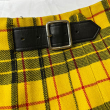 Load image into Gallery viewer, COMME des GARCONS コムデギャルソン 00AW スタッズデザインチェック柄ラップミニスカート AD2000