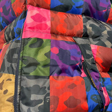 Load image into Gallery viewer, A BATHING APE アベイシングエイプ SAMPLE マルチカラーカモフラパッチワークプリントフーデットダウンジャケット