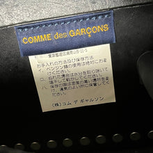 Lade das Bild in den Galerie-Viewer, COMME des GARCONS コムデギャルソン スタッズレザーハンドバッグ