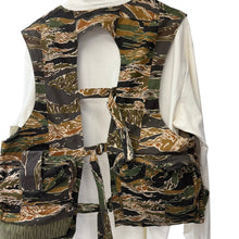 Lade das Bild in den Galerie-Viewer, DRIES VAN NOTEN ドリスヴァンノッテン 20SS GLOBE カーゴポケットカモフラ柄ベスト 13703