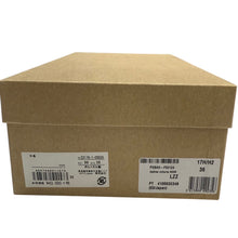 Lade das Bild in den Galerie-Viewer, A.P.C. アーペーセー ベルトストラップパンプス 14520