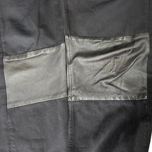 Load image into Gallery viewer, Maison Martin Margiela メゾンマルタンマルジェラ アーティザナル レザー切替再構築ブラックデニムパンツ 14530