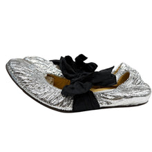 Load image into Gallery viewer, LANVIN ランバン 08SS クラック加工メタリックミラーバレエシューズ パンプス 14522