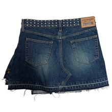 Load image into Gallery viewer, JUNYA WATANABE ジュンヤワタナベ 06AW スタッズデザイン再構築デニムミニスカート JR-S095 14214