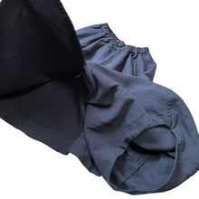 Lade das Bild in den Galerie-Viewer, COMME des GARCONS コムデギャルソン 14AW ポリエステル縮絨加工スカートライクイージーパンツ GN-P019