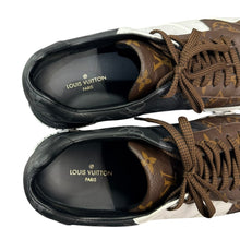 Load image into Gallery viewer, LOUIS VUITTON ルイヴィトン ランアウェイ モノグラムスニーカー BM0280 8 1/2 ブラウン 15646