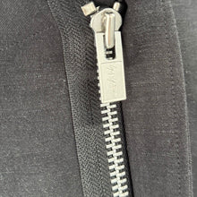 画像をギャラリービューアに読み込む, Yohji Yamamoto POUR HOMME ヨウジヤマモトプールオム 24SS プリーツ布付き刺繍ブルゾン ジャケット HS-Y04-308 14253