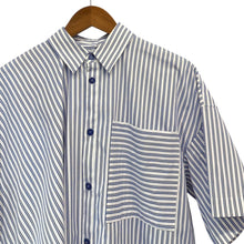 画像をギャラリービューアに読み込む, nagonstans ナゴンスタンス 25AW asymmetry shirt アシンメトリーストライプ半袖シャツ 470IA430-0301 M ブルー 15013