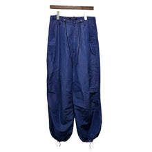 Lade das Bild in den Galerie-Viewer, pelleq ペレック 20SS リネンシルクパラシュートワイドパンツ PT0303-SS20
