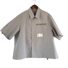 画像をギャラリービューアに読み込む, kolor カラー 25SS バックベルトデザイン半袖シャツ 25SCM-G12106 2 グレー 15314