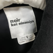 Load image into Gallery viewer, noir kei ninomiya ノワール ケイニノミヤ 20AW ウールポンチョコート ケープ 3F-C014