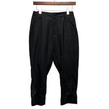 Load image into Gallery viewer, noir kei ninomiya ノワールケイニノミヤ 15SS ウールストライプデザインクロップドパンツ 3O-P006