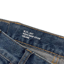 Lade das Bild in den Galerie-Viewer, CELINE by Hedi Slimane セリーヌ 20AW FLARE DYLAN DENIM UNION WASH フレアデニムパンツ