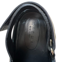 Load image into Gallery viewer, MARNI マルニ 17SS ベルテッドファーサンダル