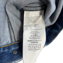 Load image into Gallery viewer, Maison Margiela メゾンマルジェラ 22SS ダメージ加工クロップドデニムジャケット S50AM0537