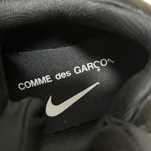 Load image into Gallery viewer, NIKE×COMME des GARCONS ナイキ コムデギャルソン 19AW OUTBURST V CDG アウトバースト チェーンデザインベルクロレザースニーカー CT2863-001