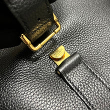 Load image into Gallery viewer, CELINE セリーヌ 6 シス ベルトデザインバケットショルダーバッグ