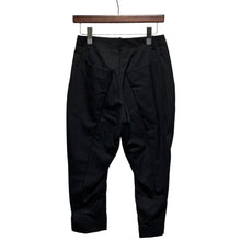 Load image into Gallery viewer, noir kei ninomiya ノワールケイニノミヤ 15SS ウールストライプデザインクロップドパンツ 3O-P006